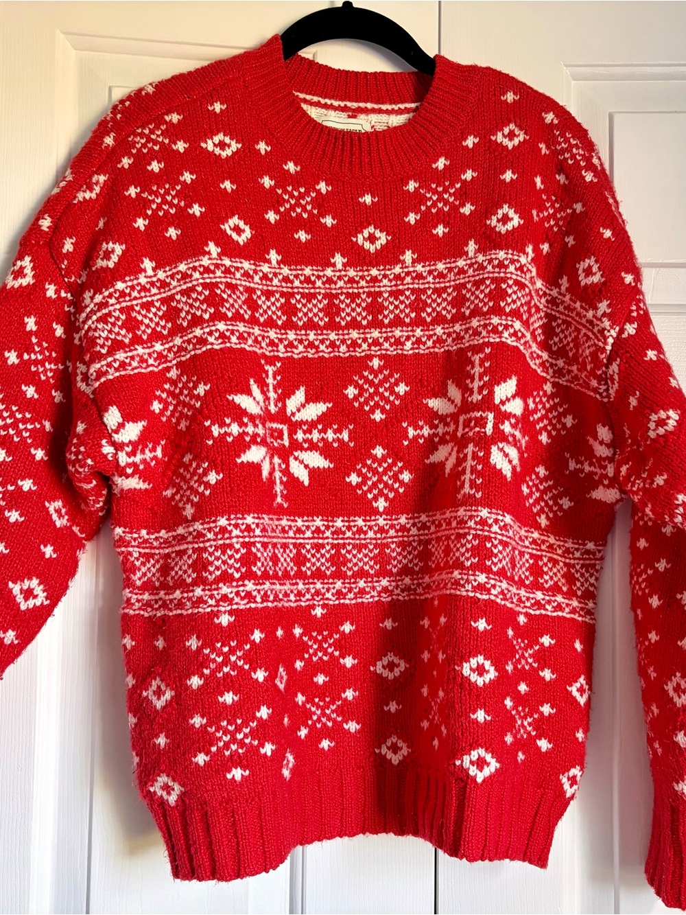 American Eagle Outfitters Red and White Fair Isle Crew Neck Sweater XS
